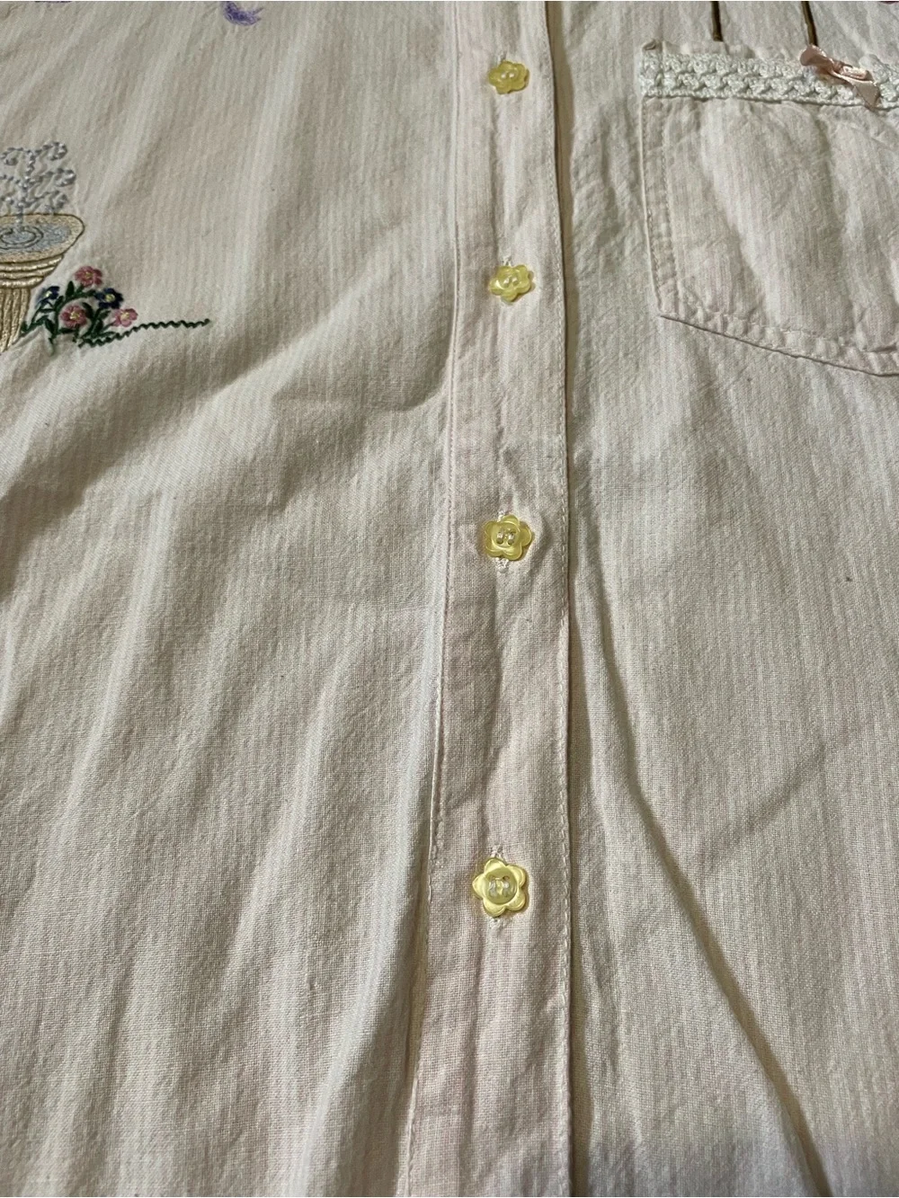 Vintage Bill Blass Cottagecore Garden Embroidered Shirt Denim Collar S